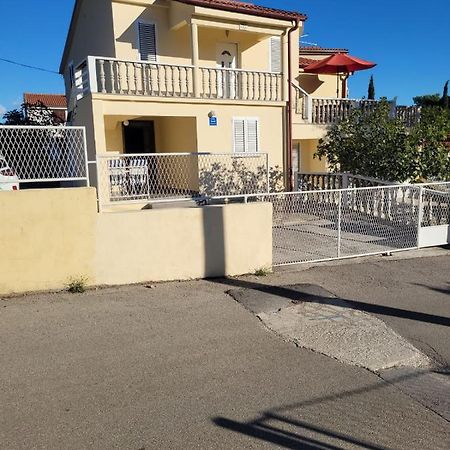 Mala Vila Seline Exterior foto
