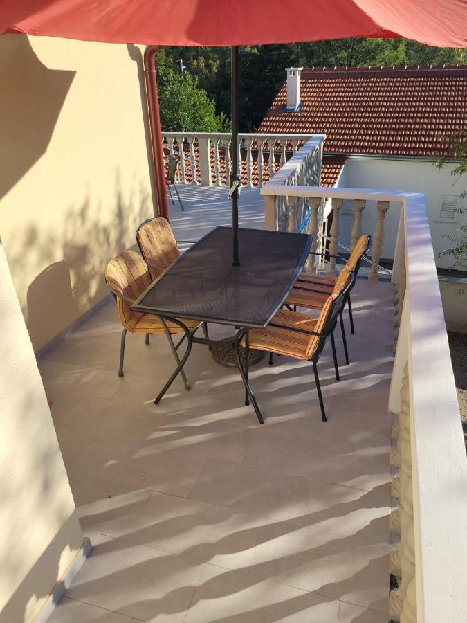Mala Vila Seline Exterior foto
