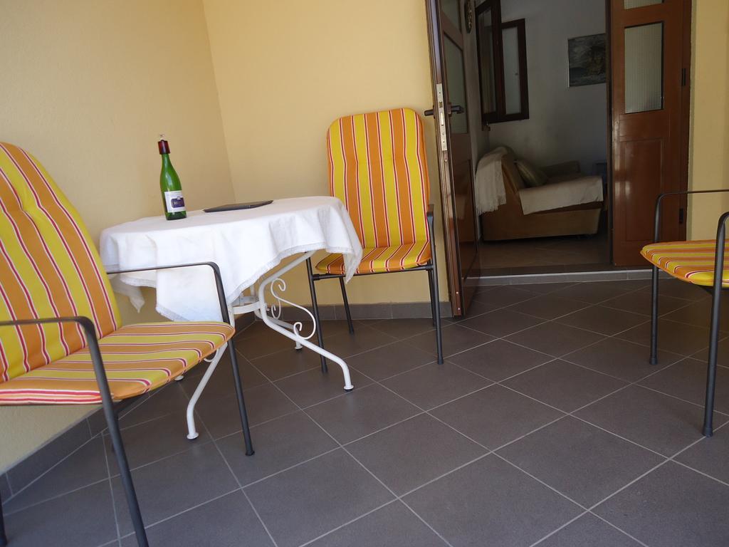 Mala Vila Seline Habitación foto
